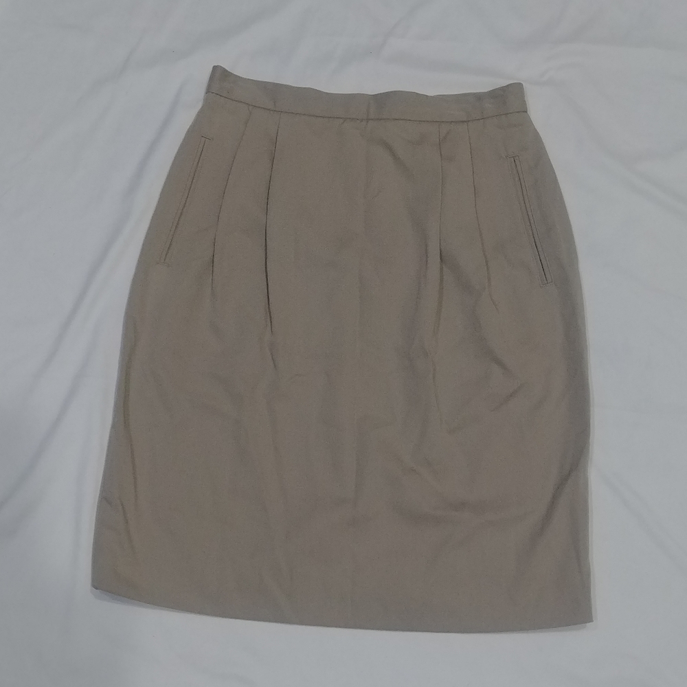First Issue Liz Claiborne Khaki Straight Skirt preppy 80s VTG Sz 10 (MODERN 6/8?